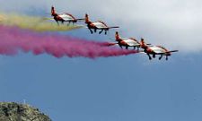 Aviones de la Patrulla �guila durante una exhibici�n. 