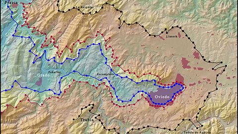 Lneas del frente de Oviedo durante la Guerra civil, hacia octubre de 1937. Las lneas azules indican posiciones nacionales; las rojas y negras son las republicanas