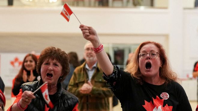 Dos mujeres abogan por la unidad de Canad&aacute; y Alberta.