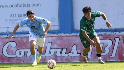 Jacobo Folgar se mide en carrera con Tumbeiro en un momento del Viveiro-Antela.