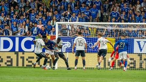 Las mejores im�genes del Real Oviedo ante el Real Madrid