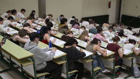 Un total de 5.157 estudiantes se examinar�n a partir de este martes en Asturias de la Prueba de Acceso a la Universidad (PAU), la primera en la que se utilizar�n detectores de frecuencias para evitar el uso de dispositivos electr�nicos de manera fraudulenta.
