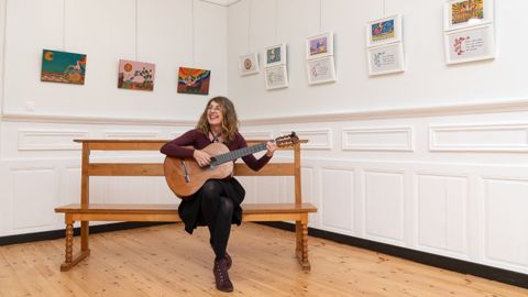 Inauguraci�n de la exposici�n �Serea de Cores� con motivo del 8M en San Sadurni�o.