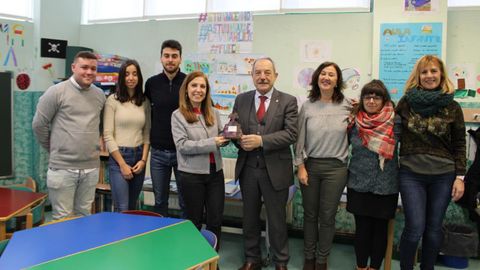 El alcalde, Wenceslao L�pez, y la edil de Igualdad, Marisa Ponga, visitan la Casa de Acogida de Oviedo