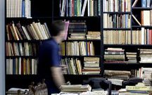 Almac�n de t�tulos de ocasi�n da librer�a Couceiro.