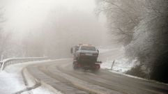 Nieve en la carretera de Quiroga a Folgoso do Courel