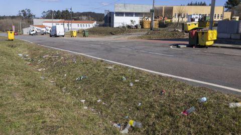 La basura a�n estaba ayer muy presente