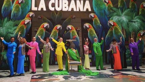 Presentación, ayer, del espectáculo de La Cubana «Adiós Arturo», en el paseo de Begoña