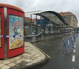 La marquesina permanece precintada desde hace semanas. 