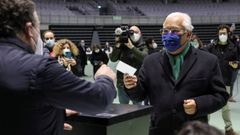 El primer ministro de Portugal, Ant�nio Costa, opt� por por votar este domingo de forma anticipada en Oporto