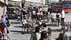 La odisea de conseguir una mesa en las terrazas de A Coru�a y Oleiros