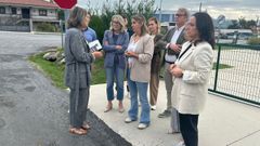 La diputada provincial de Infraestruturas Bel�n Cachafeiro durante su visita al vial de A Peroxa, en Lamela.