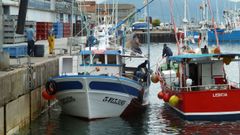 Dos de las tres embarcaciones retenidas en Santo�a, el pasado s�bado
