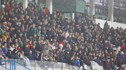 B�scate en la grada del Racing y el Lugo.