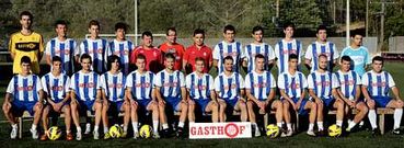 El campo Platas Reinoso acogi� ayer la vuelta a los entrenamientos del Club Deportivo Baio con la presencia de 21 futbolistas.