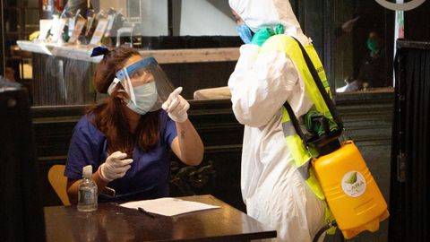 Trabajadores sanitarios en Buenos Aires, Argentina 