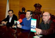 De izquierda a derecha, Juan Rey, Antonio Iglesias Pombo y Augusto Chaves, ayer durante la presentaci�n de la campa�a.