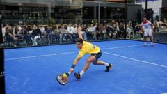 Lance de un partido de la edici�n del 2022 del torneo de p�del de La Voz de Galicia, celebrado en el CSC de Matogrande