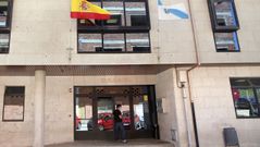 Fachada del juzgado de Ribeira