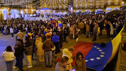 Concentraci�n en la Plaza Mayor de Ourense tras los �ltimos acontecimientos en Venezuela