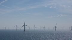 El parque e�lico Nordsee Ost, en el Mar del Norte, un modelo que cient�ficos del CSIC y de las universidades de Gerona y Barcelona no aconsejan importar a la Costa Brava