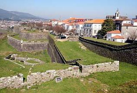 El motor de la  ciudadela contin�a siendo la actividad comercial y los gallegos, sus principales clientes