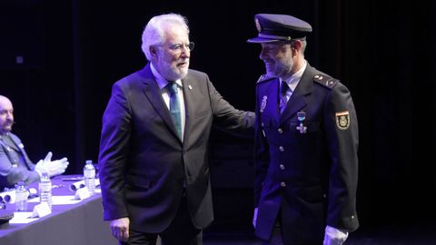Durante la cita se entregaron varios reconocimientos y condecoraciones