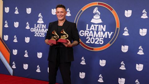 Alejandro Sanz se llev� dos premios, mejor grabaci�n y mejor �lbum de pop contempor�neo