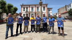 El alcalde Jos� Tome (centro) con los integrantes de la comisi�n de fiestas de San Antonio