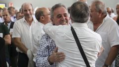 Besos, l�grimas y abrazos en el reencuentro de la Jorge Juan