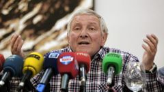 El presidente de la Real Federaci�n de F�tbol del Principado de Asturias, Maximino Mart�nez Su�rez