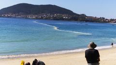Vistas de Fisterra desde la playa de Langosteira.