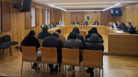 Los ocho acusados aceptaron penas de entre 4 aos y medio y 6 aos