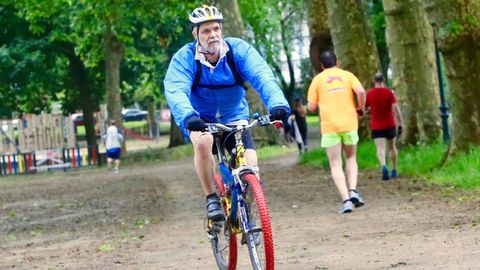 Im�genes de Vigo esta ma�ana con gente haciendo deporte desde primera hora