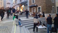 Inauguraci�n del bar A Ribeira, en Foz, con m�sica en vivo