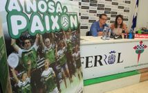 Una familia racinguista fue la elegida para protagonizar el cartel de la campa�a de abonados. 