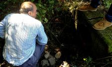 Los restos de fecales llegan a la playa bergondesa a trav�s de la red de pluviales. 