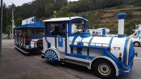 Tren tur�stico de Luarca