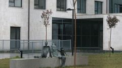 Exterior de la residencia de mayores del barrio de O Morn