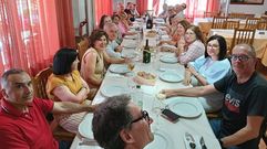 Reuni�n da novena promoci�n do Vila de Cee, antes Eugenio L�pez