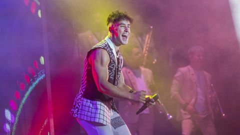 La Orquesta Olympus, que viene cumpliendo 15 años desde su gran gesta de 24 horas seguidas de actuación en 2007, podrá verse este viernes en el Rego da Balsa