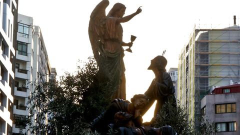 La procesi�n del Jueves Santo sali� de Rosal�a de Castro. 