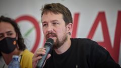 Un grupo de personas interrumpen a Pablo Iglesias al grito de���d�nde est� el cambio?, �d�nde est� el progreso?�