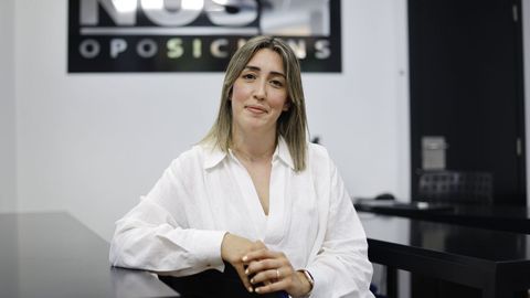 Alba Mosquera opositora de la academia N�s Oposici�ns