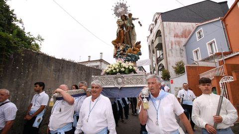 Imágenes de la procesión marítima de la Virxe do Carme en Santiago de Lampón