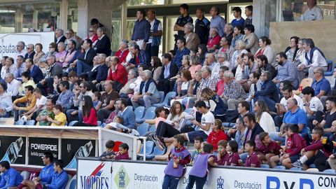 El Pontevedra CF vence al Racing de Ferrol
