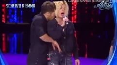 As� fue el abuso que sufri� la cantante italiana durante los ensayos de un programa de televisi�n