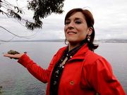 Risco visita O Couto coa s�per hero�na �Nabiza Girl�.