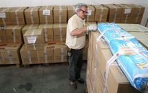 Amigos de Galicia recibe todo los a�os toneladas de alimentos procedentes de Europa. 