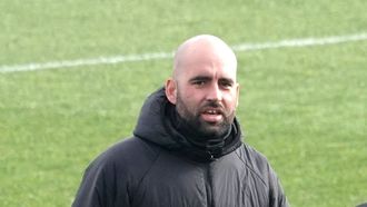 El entrenador del Celta, Claudio Gir�ldez, en un entrenamiento.